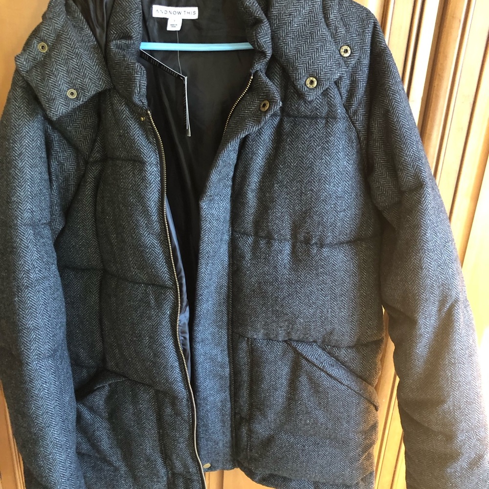 Brand new, size L, color gray, brand new winter coat